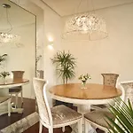 Apartment Deluxe Apt-views To Historic Maria Cristina *