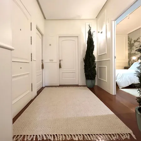 Deluxe Apt-views To Historic Maria Cristina *