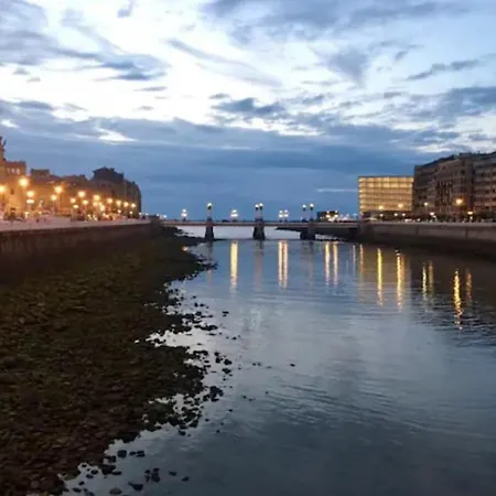 Deluxe Apt-views To Historic Maria Cristina Apartamento *