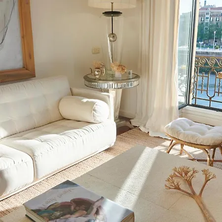 Deluxe Apt-views To Historic Maria Cristina San Sebastián